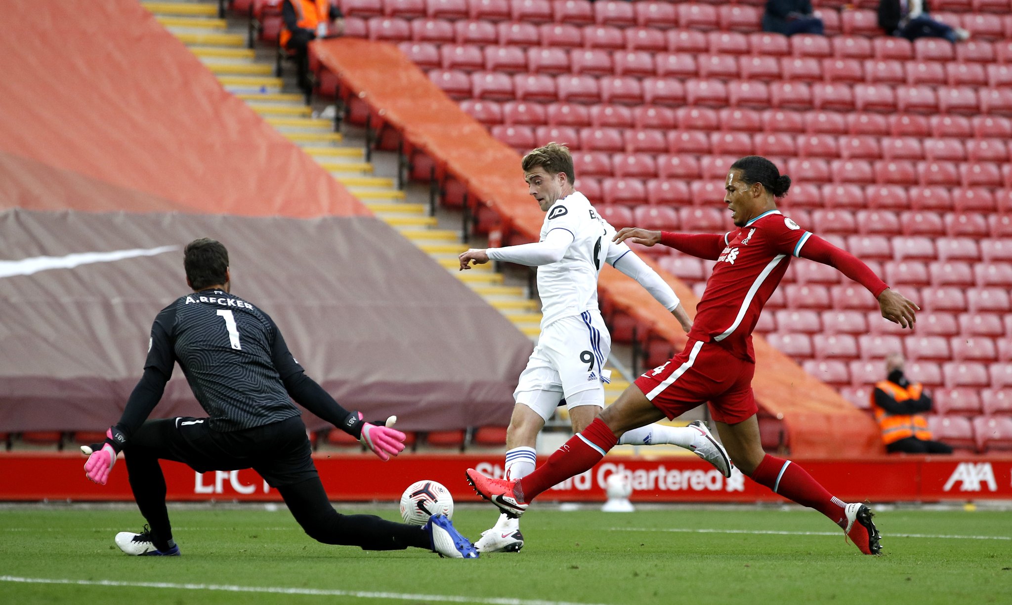 VI设计：如何用视觉设计实现品牌形象一致性？